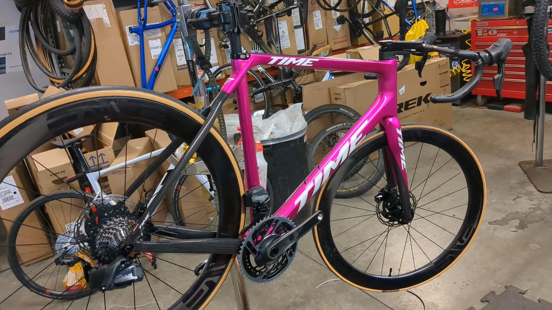 TIME Alpe d’Huez Brilliant Pink (V38) Road Frameset - Pedal Passion