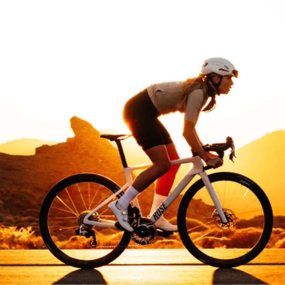Zipp 303 SW Tubeless Disc Brake Wheelset – 40mm AXS Tyre Pressure Sensor